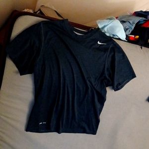 Nike dri fit size small
